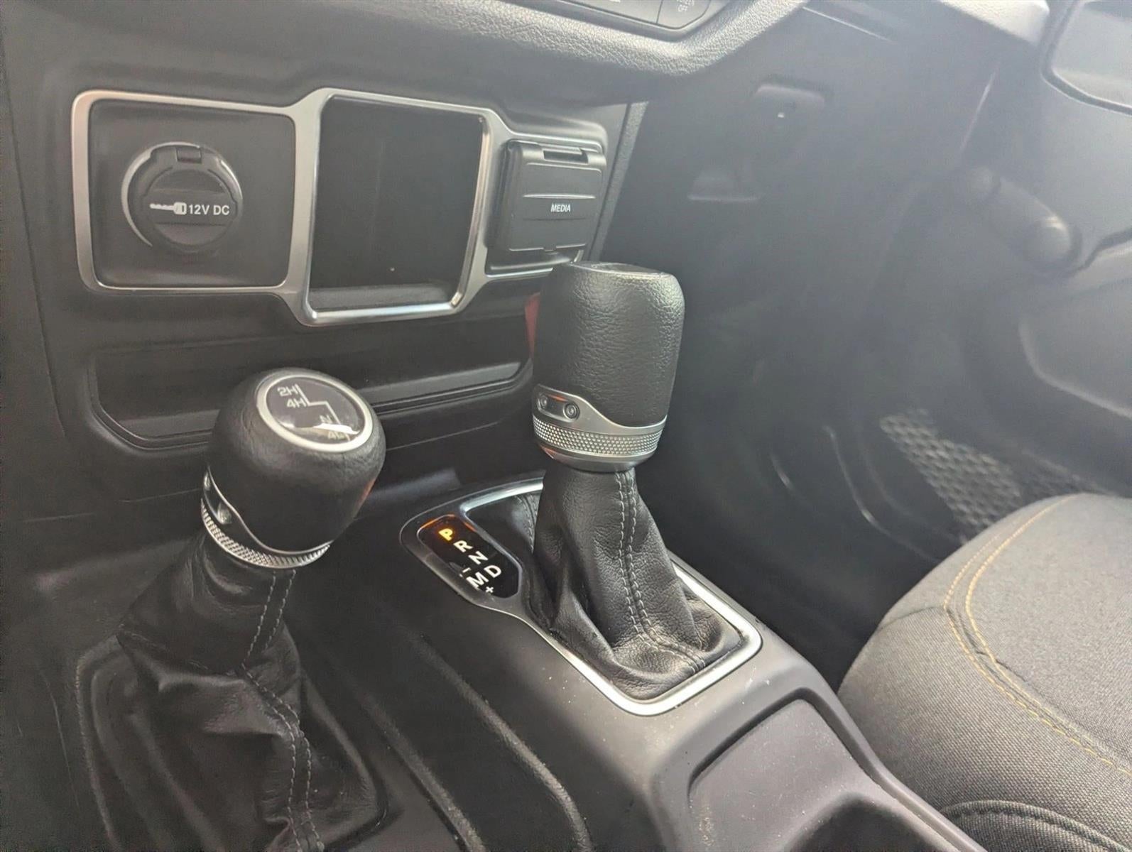 2024 Jeep Gladiator Sport