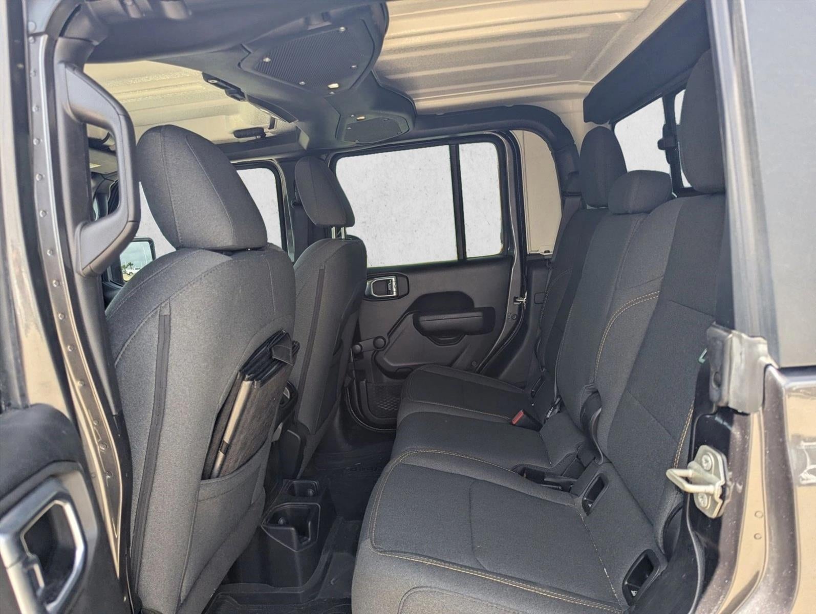 2024 Jeep Gladiator Sport