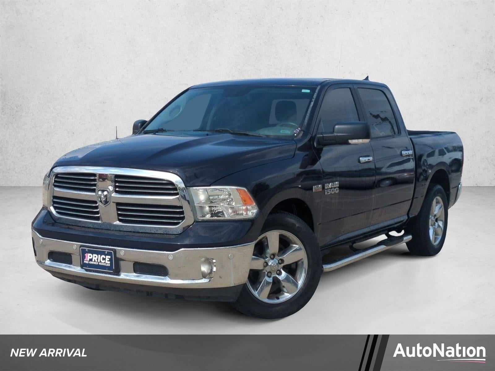 2017 RAM 1500 Lone Star Crew Cab 4x2 5'7" Box