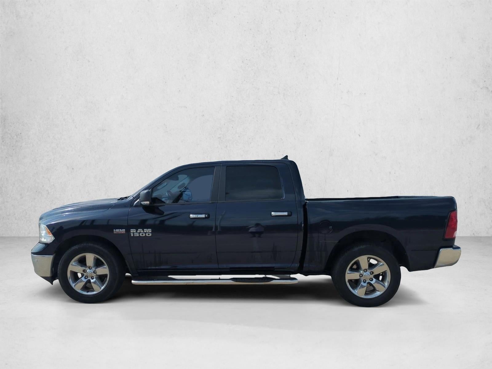 2017 RAM 1500 Lone Star Crew Cab 4x2 5'7" Box