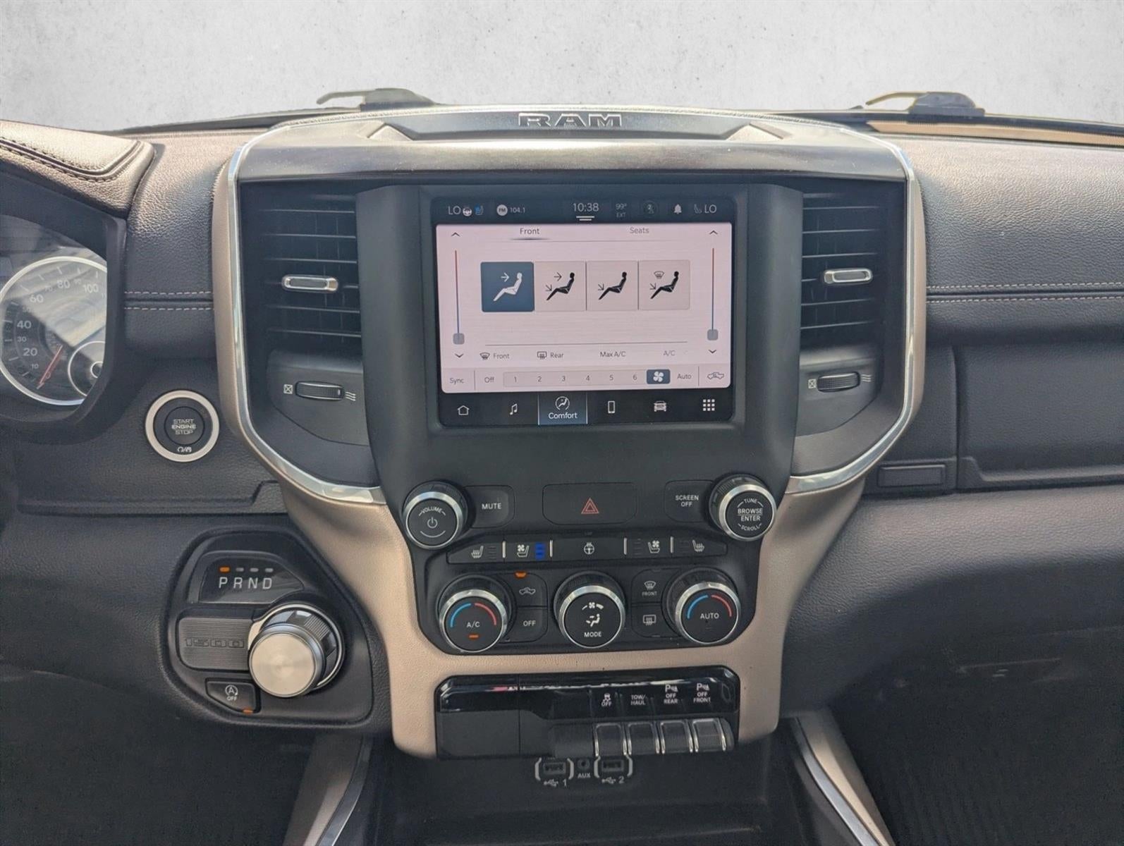 2022 RAM 1500 Laramie Crew Cab 4x2 5'7" Box