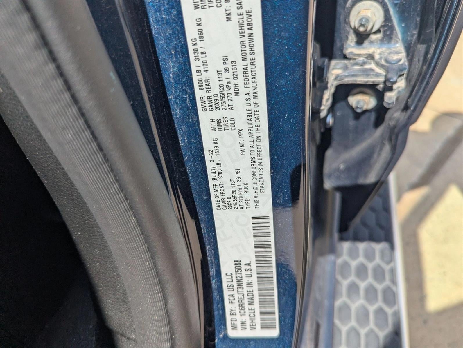 2022 RAM 1500 Laramie Crew Cab 4x2 5'7" Box
