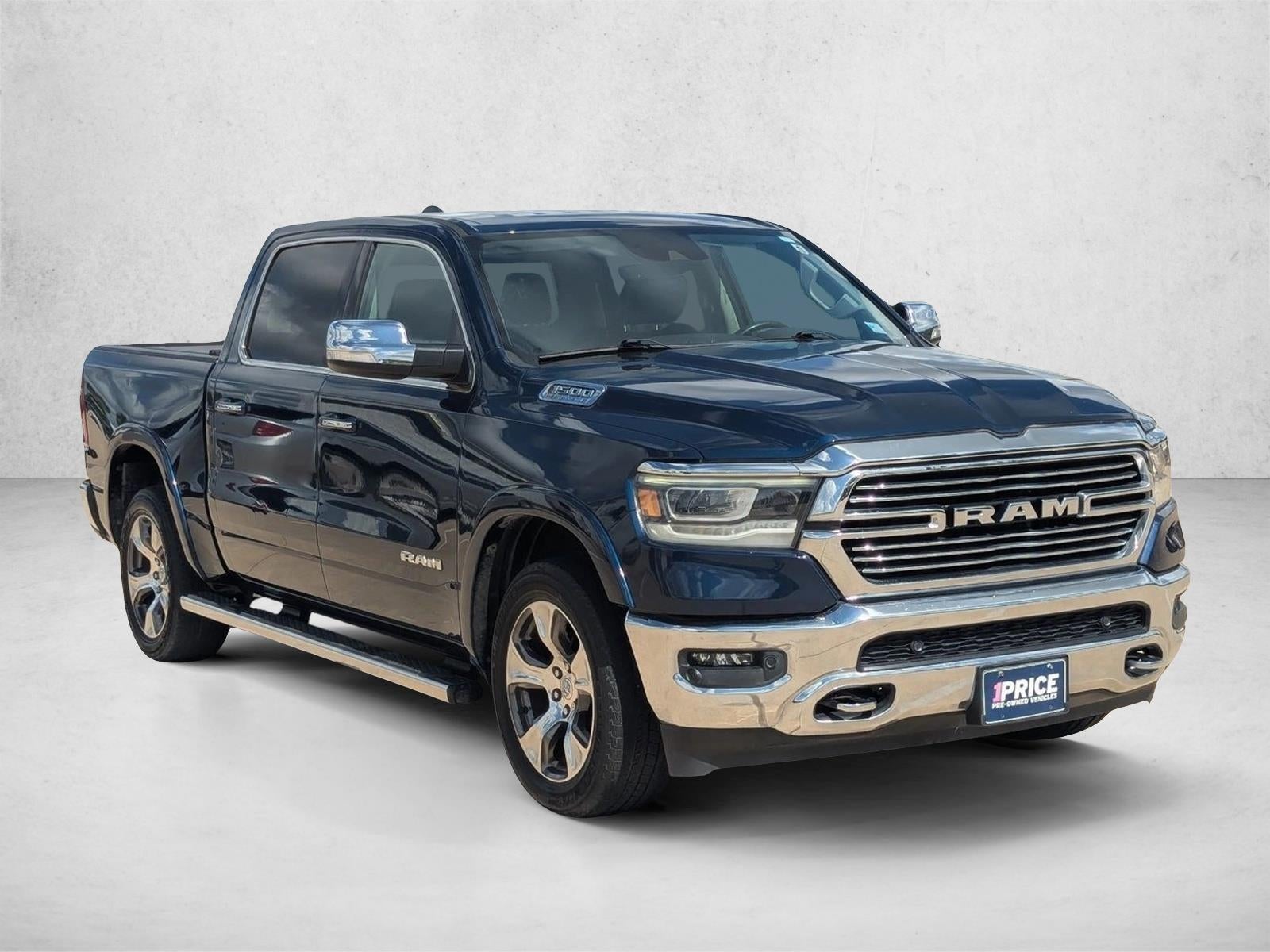 2022 RAM 1500 Laramie Crew Cab 4x2 5'7" Box