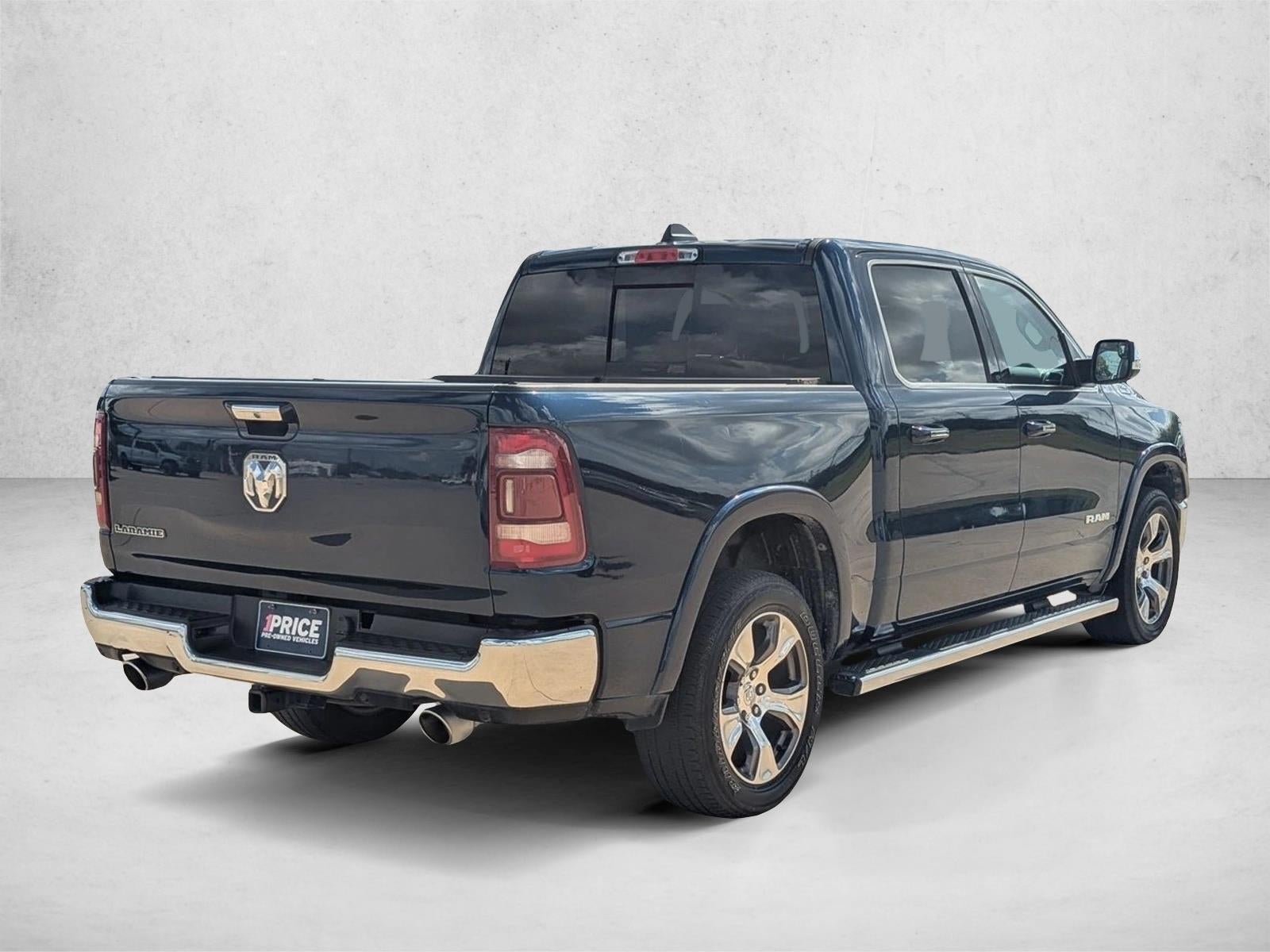 2022 RAM 1500 Laramie Crew Cab 4x2 5'7" Box