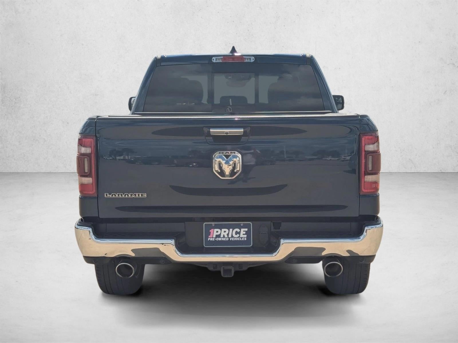 2022 RAM 1500 Laramie Crew Cab 4x2 5'7" Box
