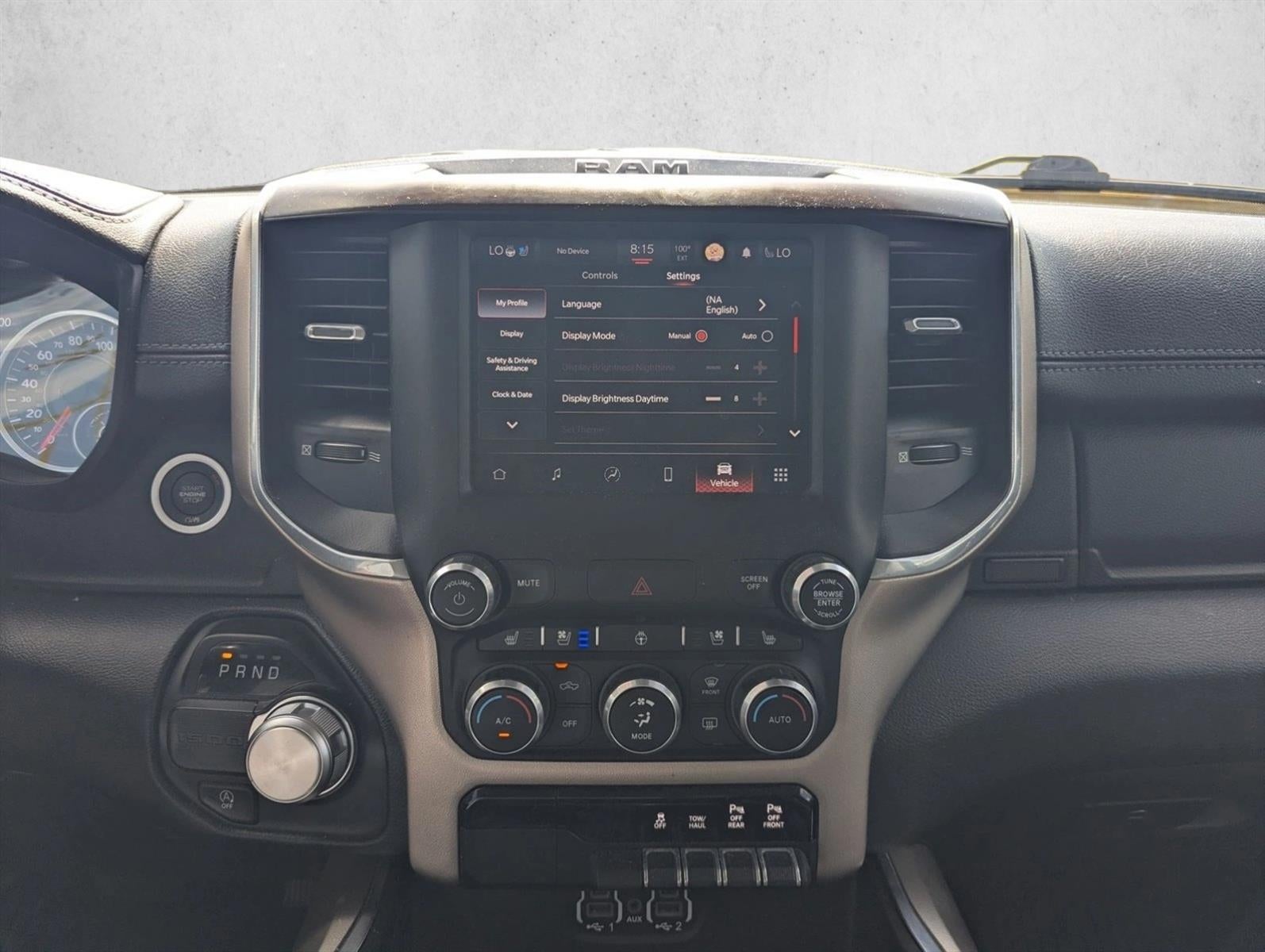 2022 RAM 1500 Laramie Crew Cab 4x2 5'7" Box