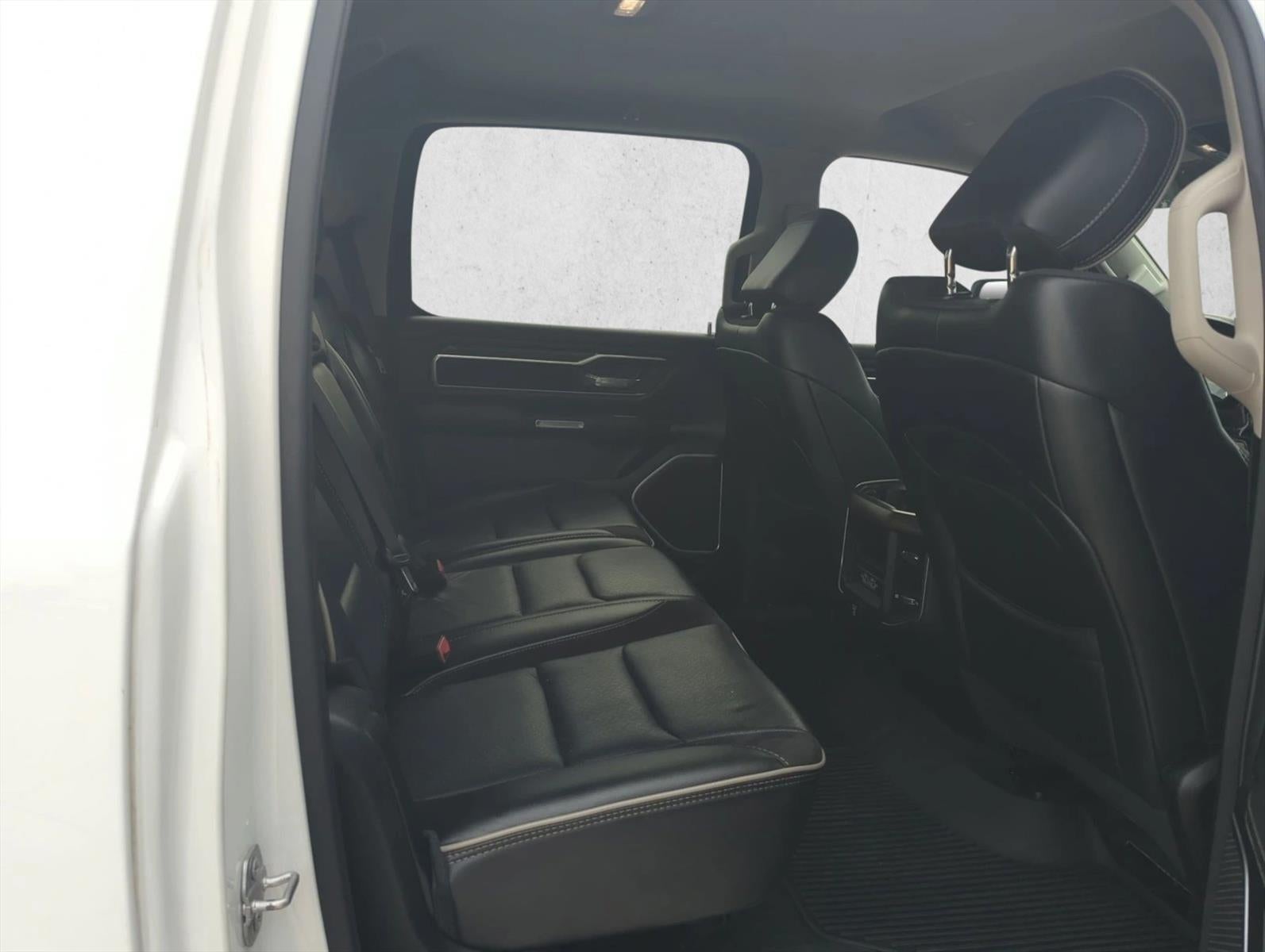 2022 RAM 1500 Laramie Crew Cab 4x2 5'7" Box