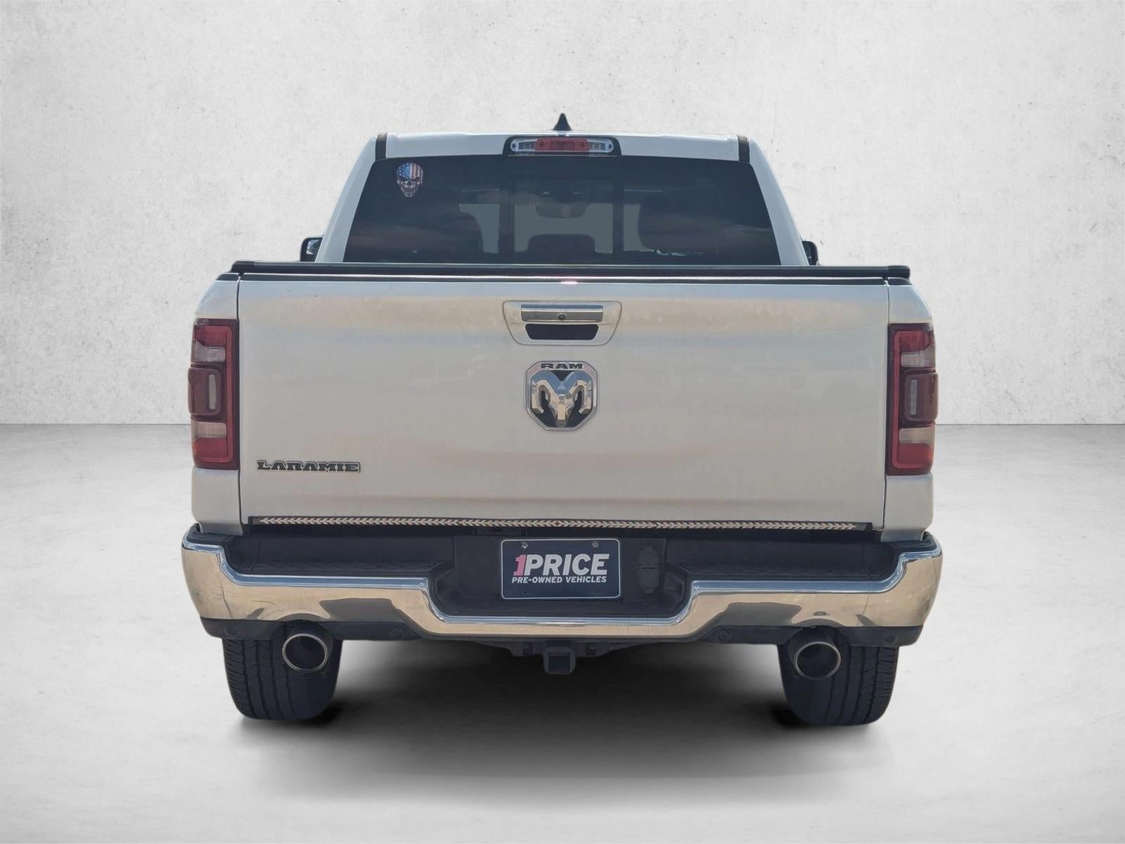 2022 RAM 1500 Laramie Crew Cab 4x2 5'7" Box