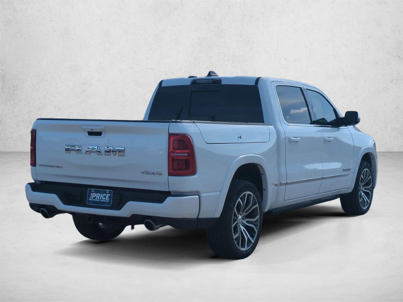 2025 RAM 1500 Tungsten Crew Cab 4x4 5'7" Box