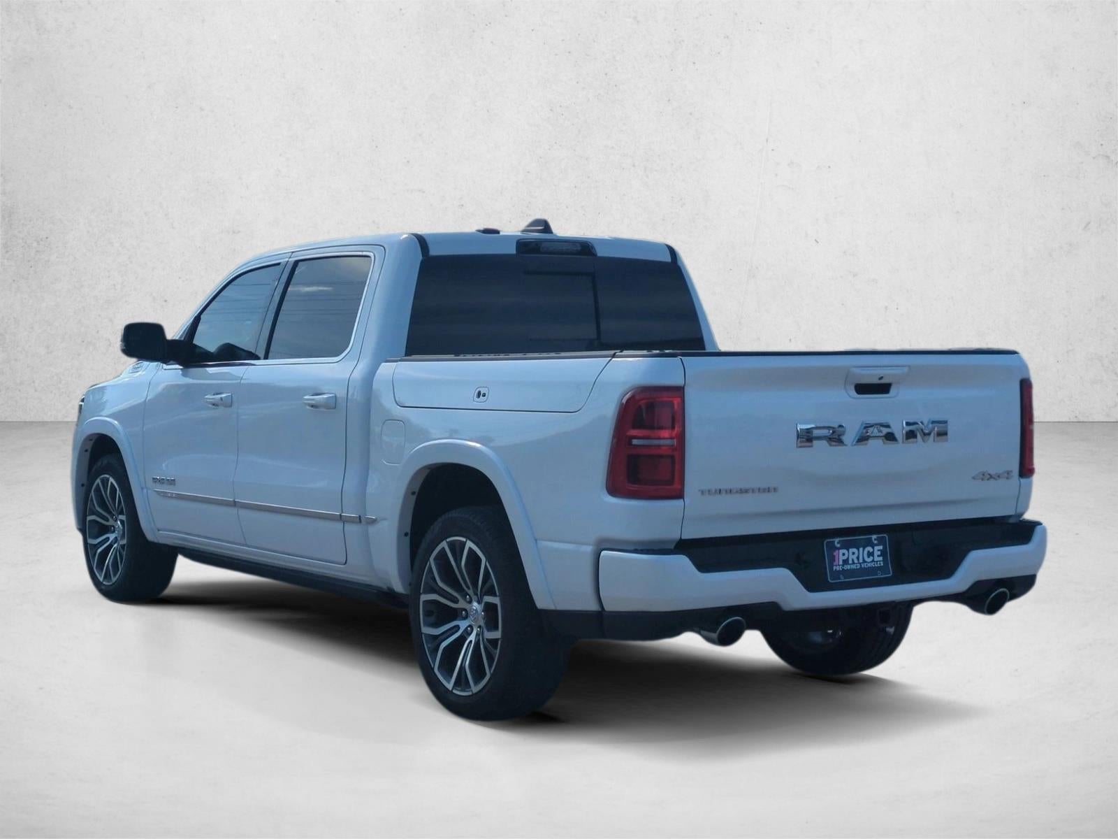 2025 RAM 1500 Tungsten Crew Cab 4x4 5'7" Box