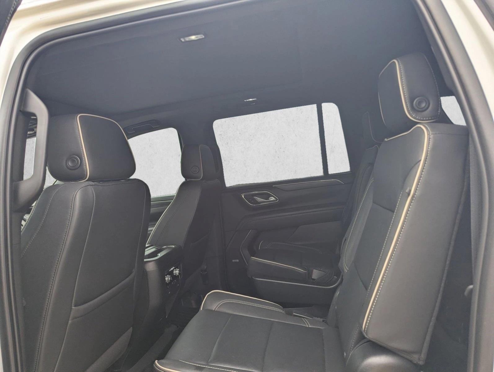 2022 GMC Yukon XL SLT