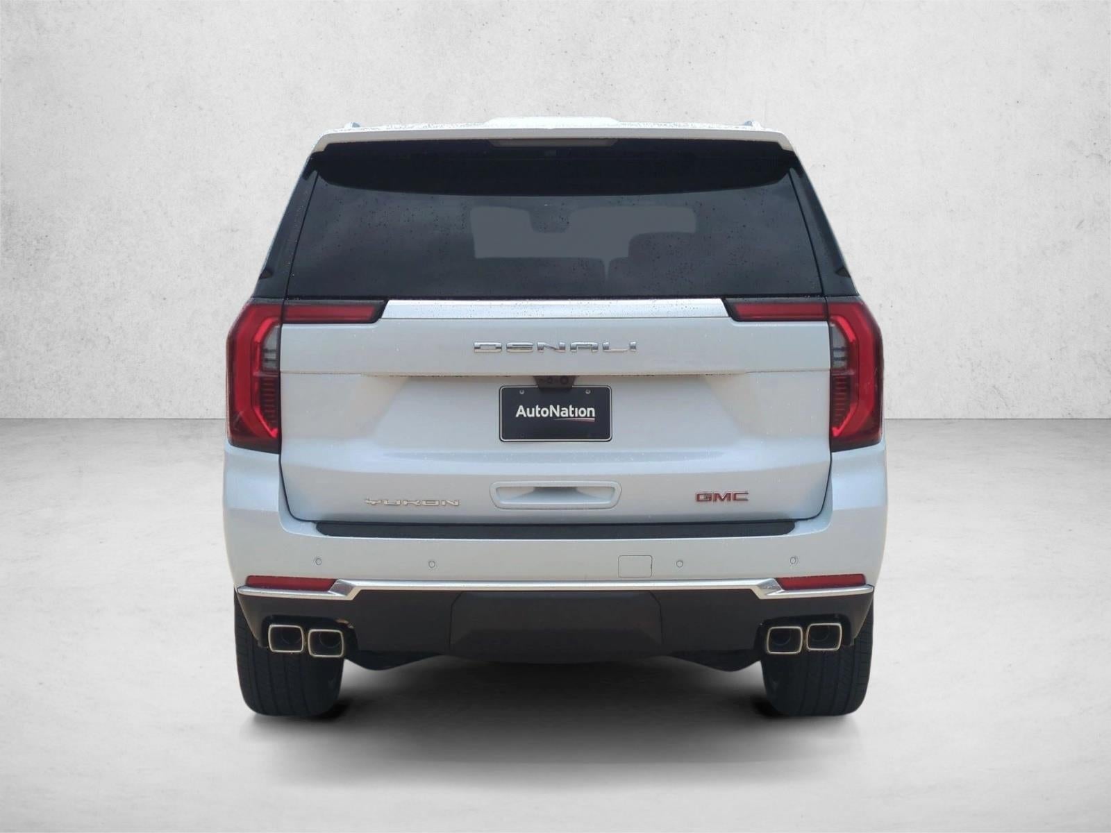 2026 GMC Yukon Denali - Photo 8