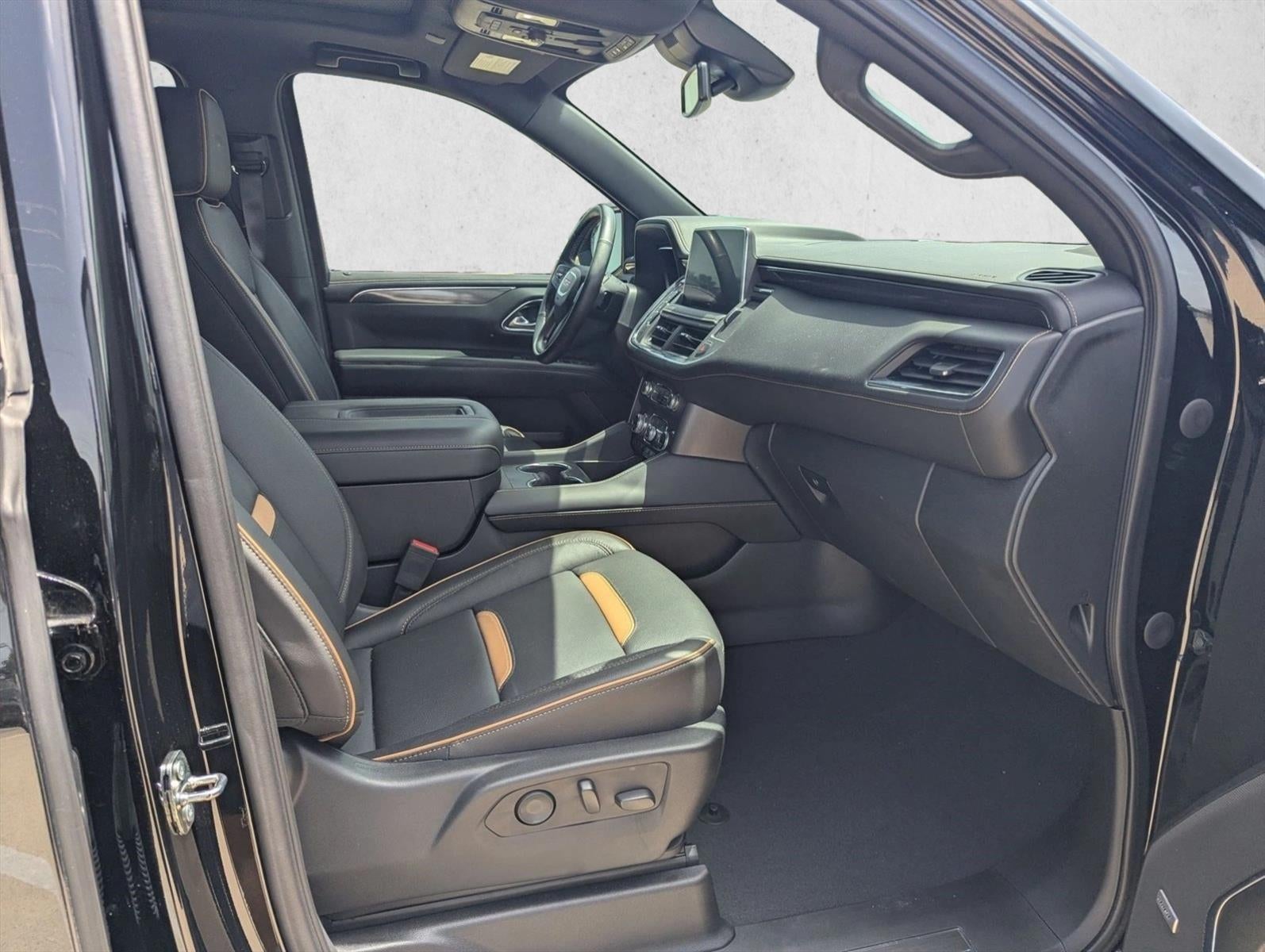 2023 GMC Yukon XL AT4