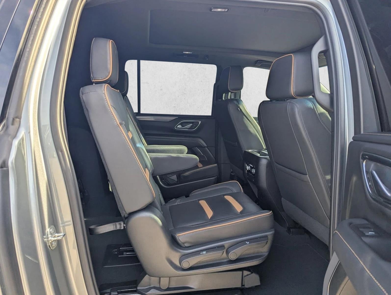 2023 GMC Yukon XL AT4