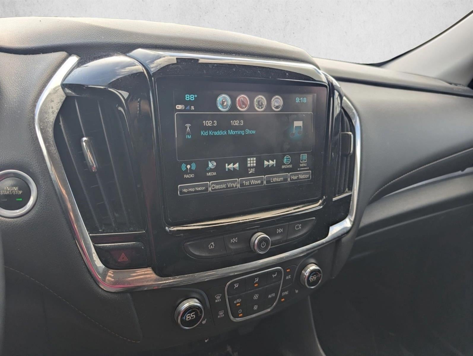 2018 Chevrolet Traverse LT Cloth