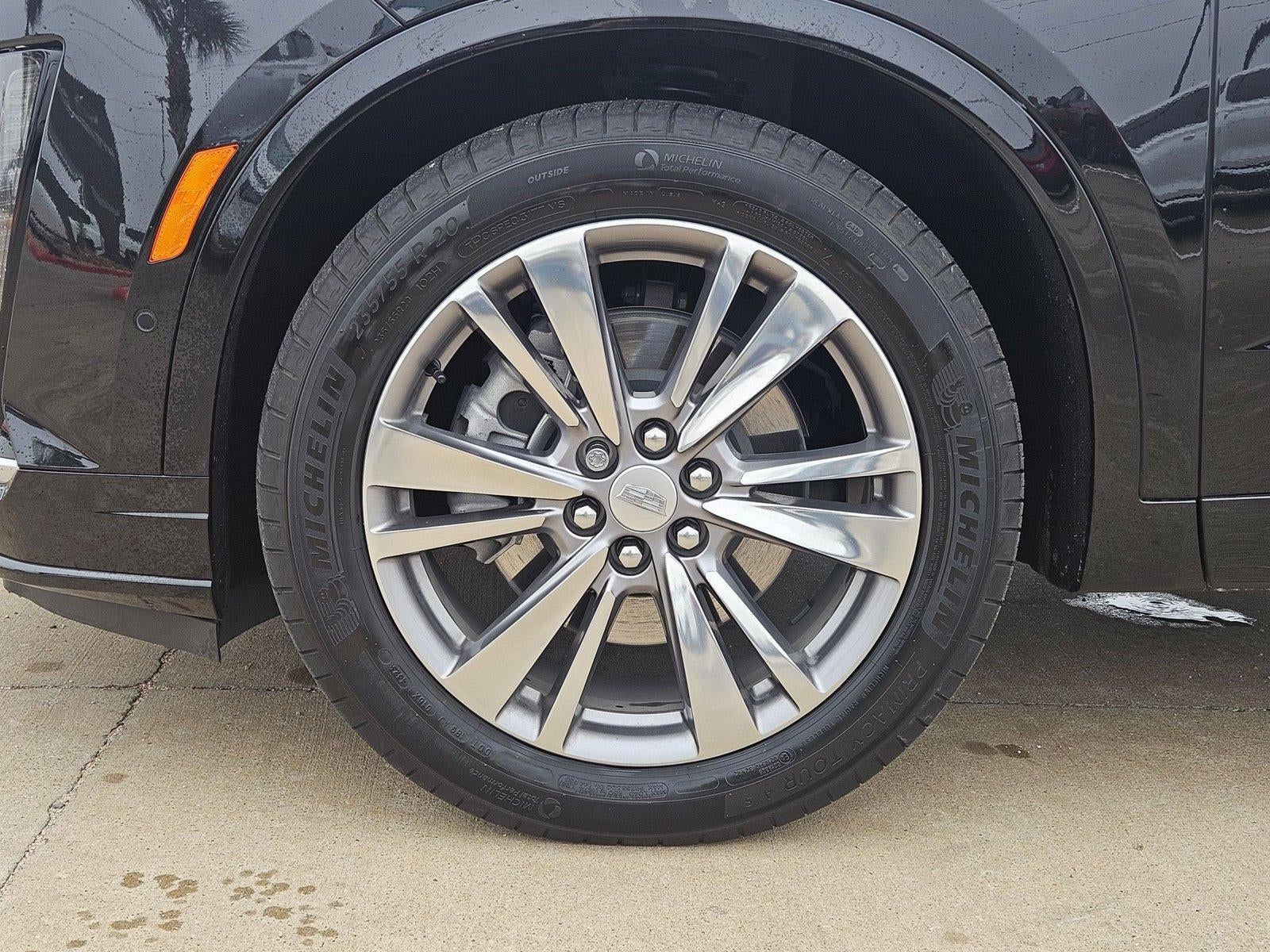 2024 Cadillac XT6 Premium Luxury