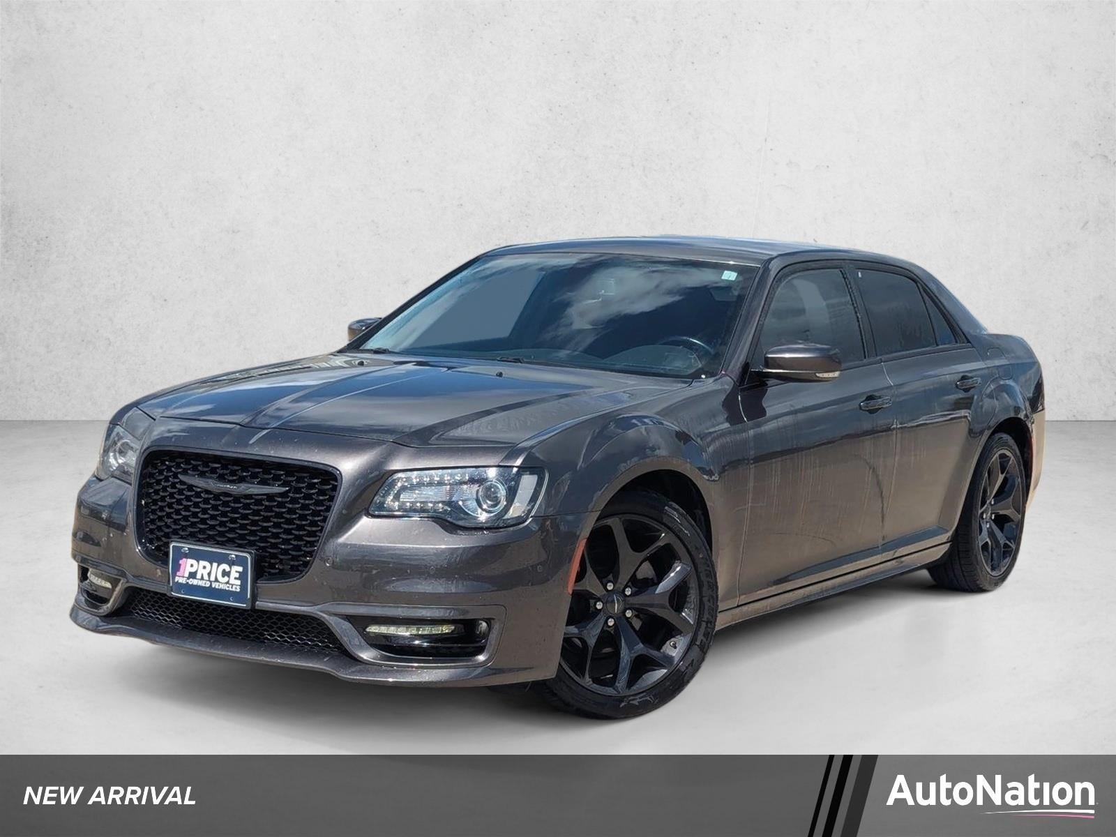 2022 Chrysler 300 Touring L