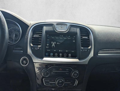 2022 Chrysler 300 Touring L