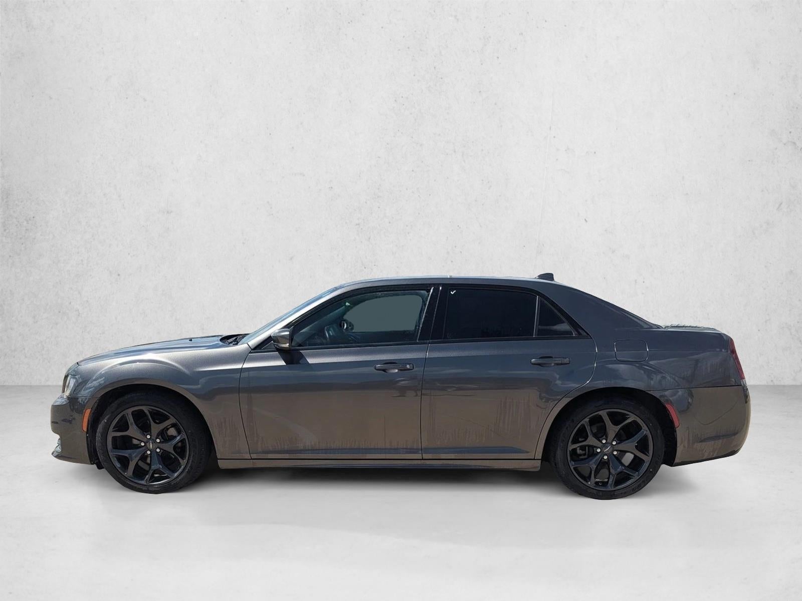 2022 Chrysler 300 Touring L