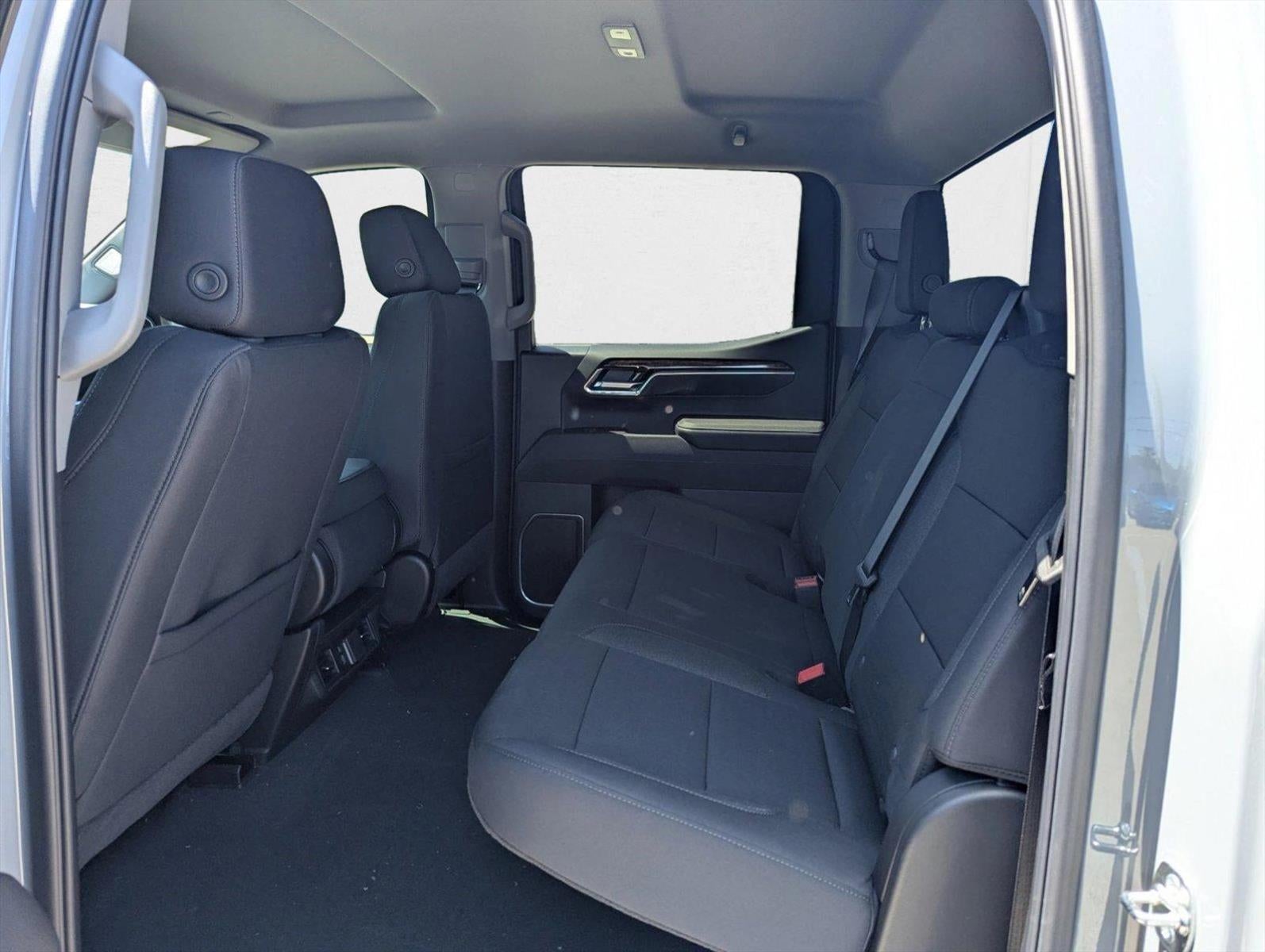 2025 GMC Sierra 1500 SLE