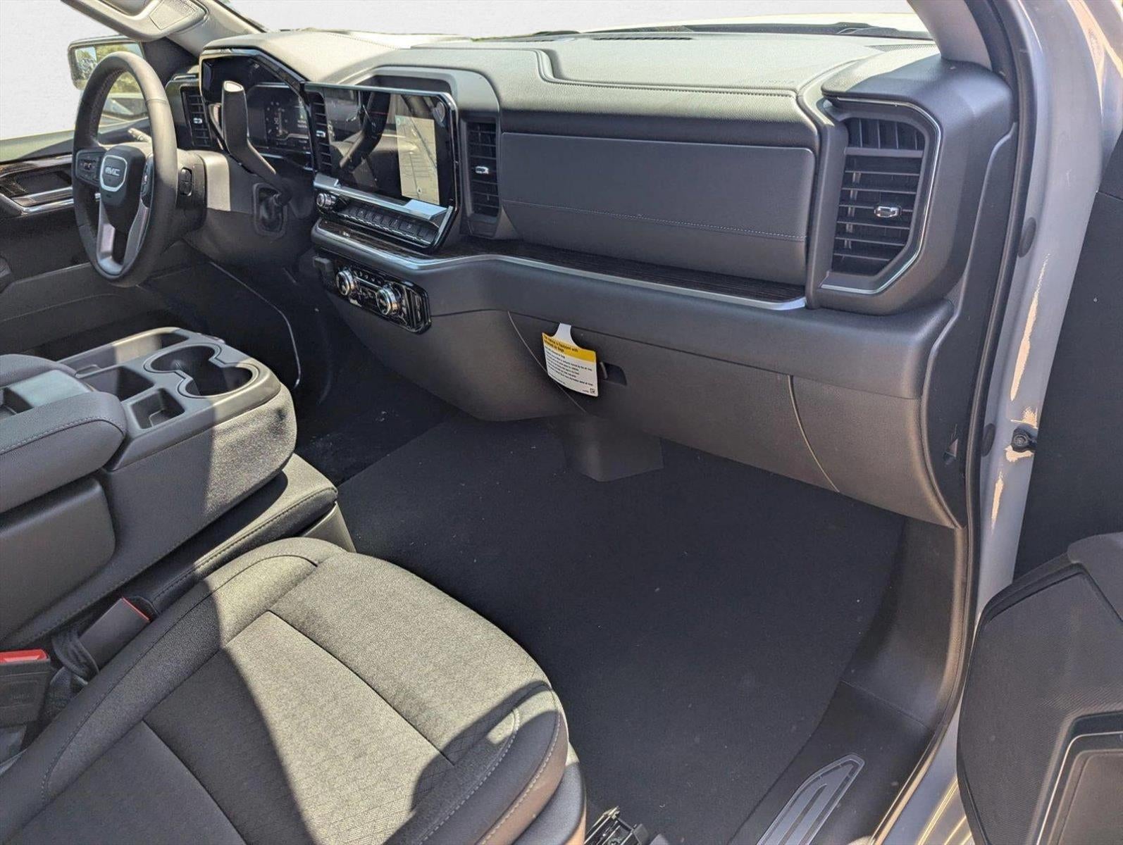 2025 GMC Sierra 1500 SLE