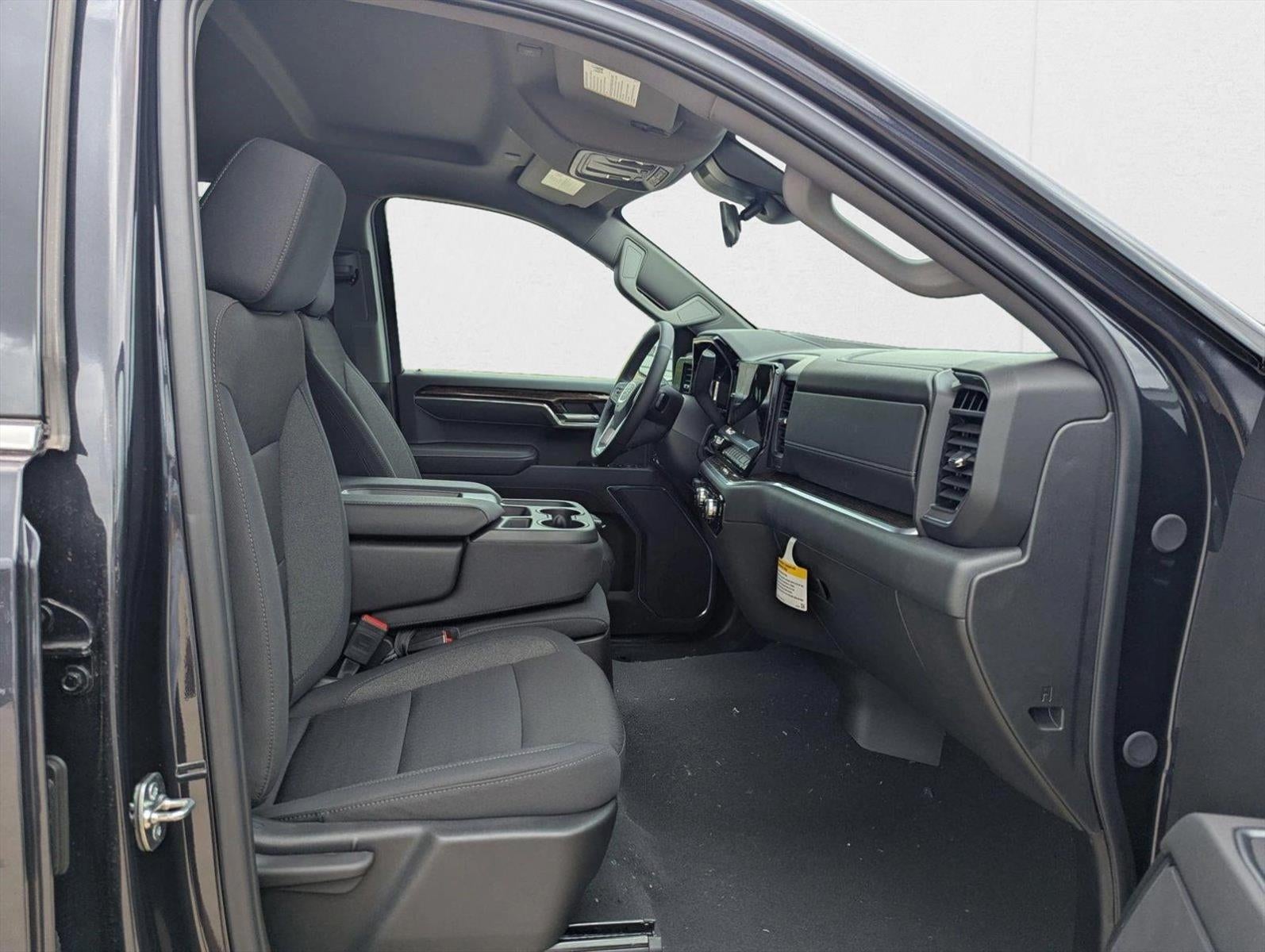 2025 GMC Sierra 1500 SLE