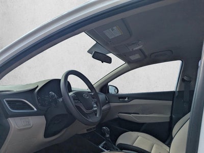 2022 Hyundai Accent SE