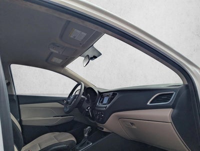 2022 Hyundai Accent SE