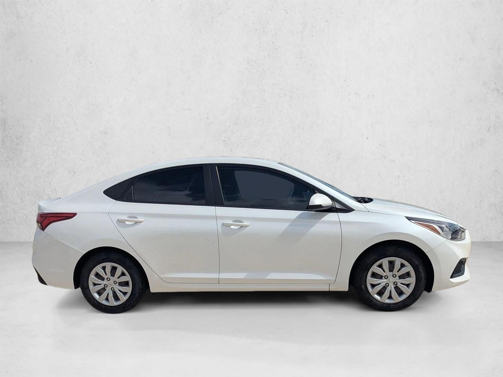 2022 Hyundai Accent SE