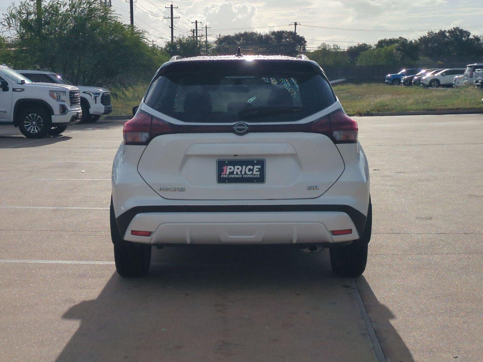 2023 Nissan Kicks SR