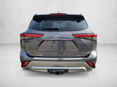 2022 Toyota Highlander Platinum
