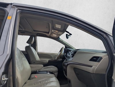 2011 Toyota Sienna XLE AAS