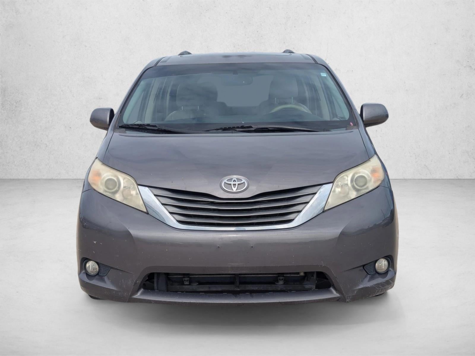 2011 Toyota Sienna XLE AAS