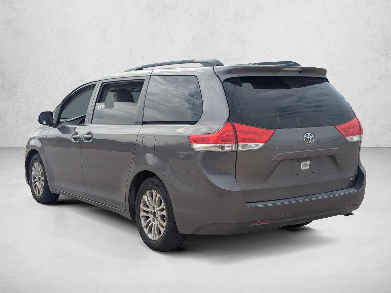 2011 Toyota Sienna XLE AAS