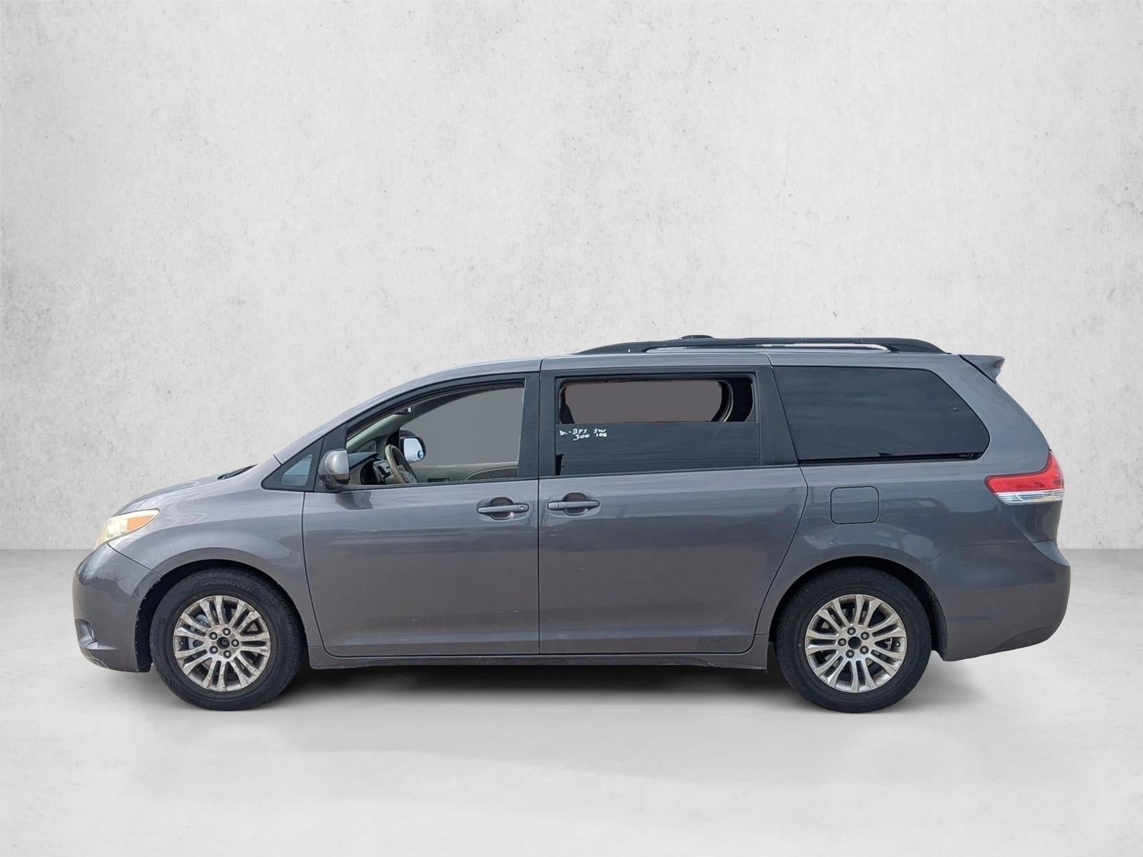 2011 Toyota Sienna XLE AAS