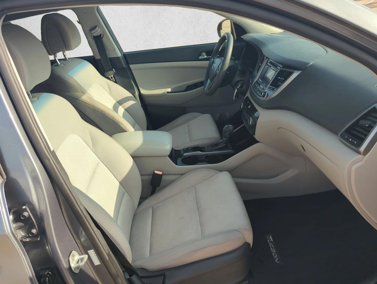 2016 Hyundai Tucson SE