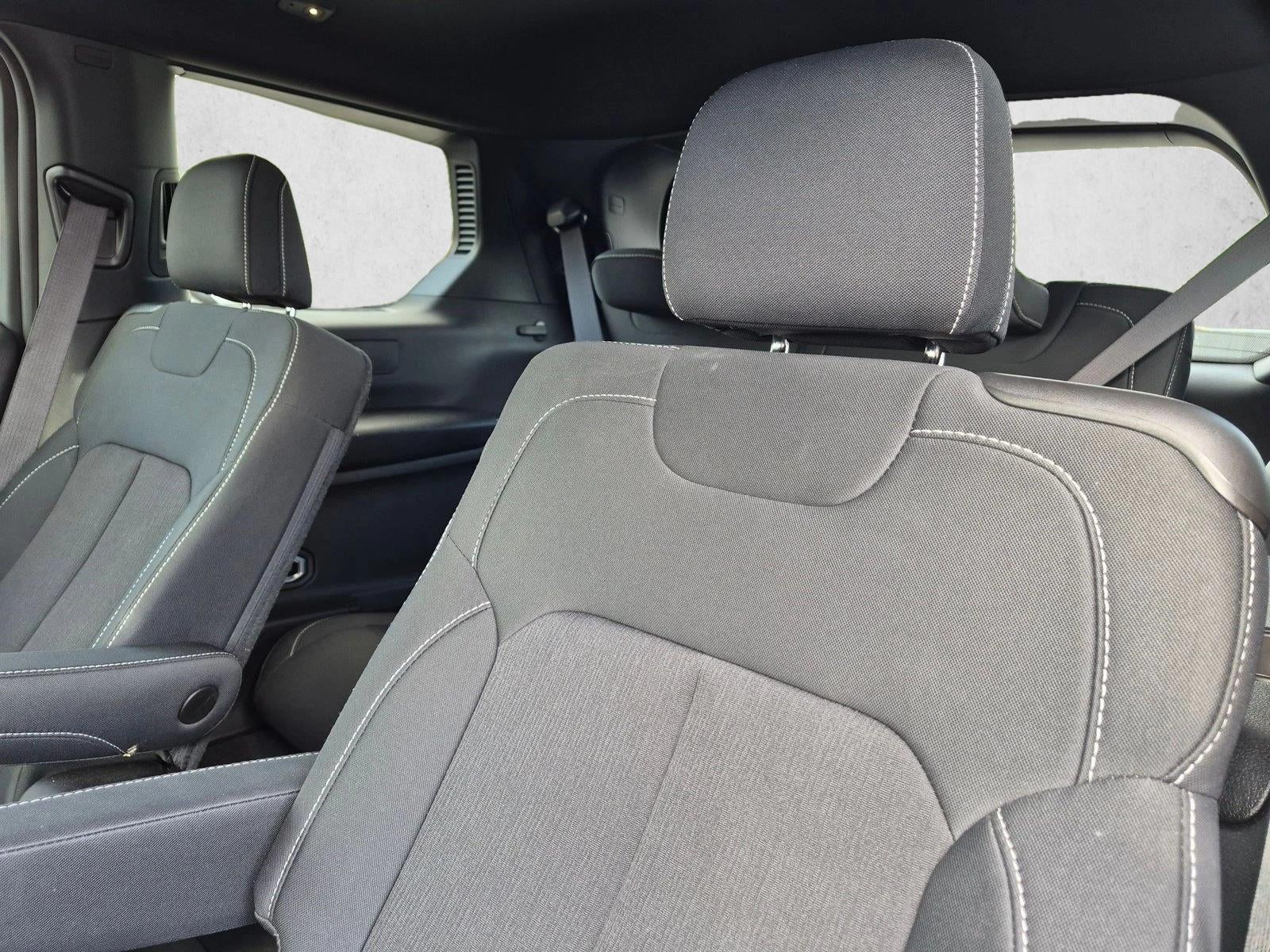 2024 Jeep Grand Cherokee L Laredo 4x4