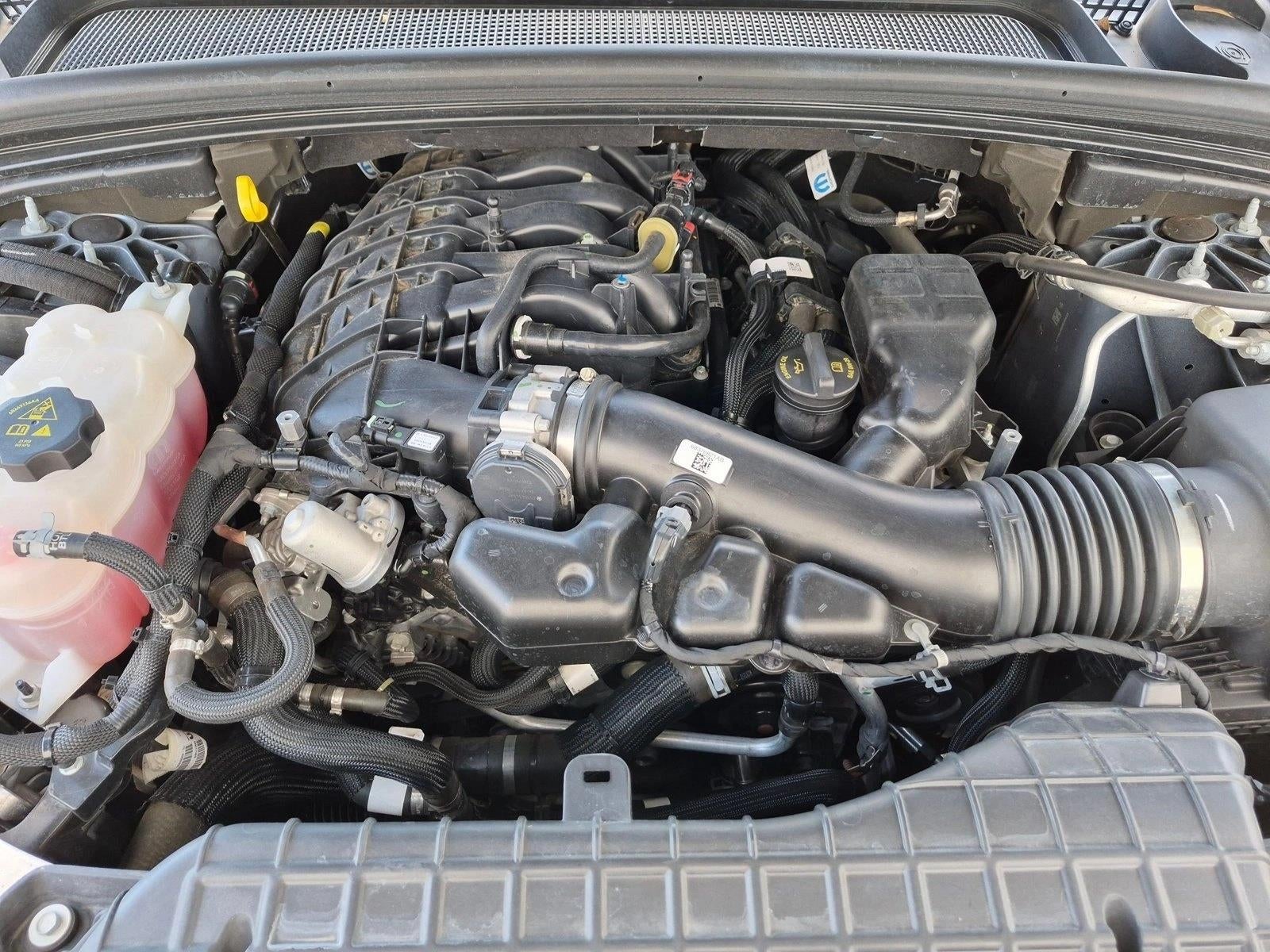 2024 Jeep Grand Cherokee L Laredo 4x4