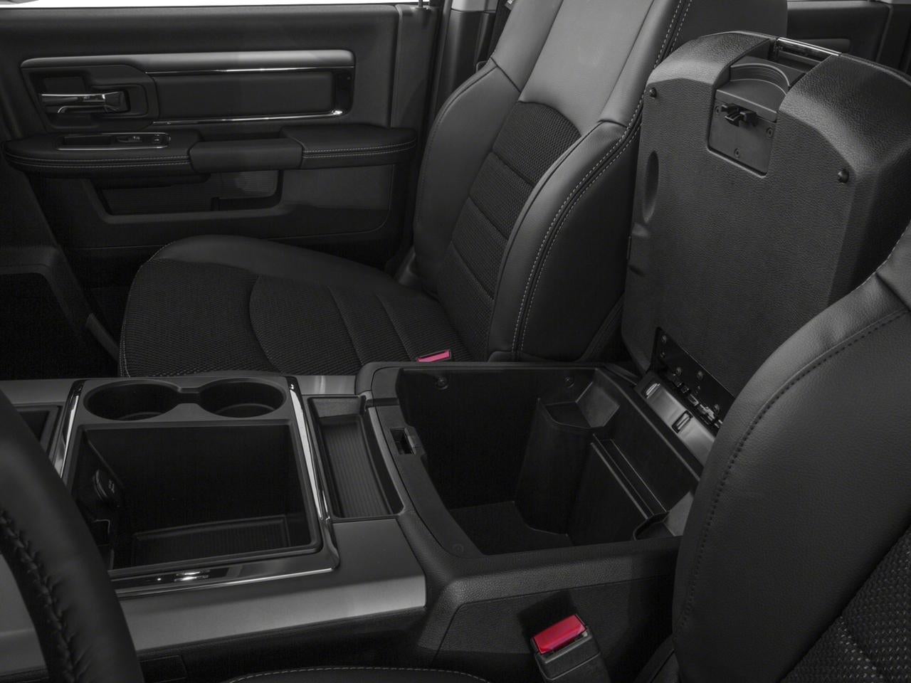 2016 RAM 1500 4WD Crew Cab 5.7 Ft Box Big Horn