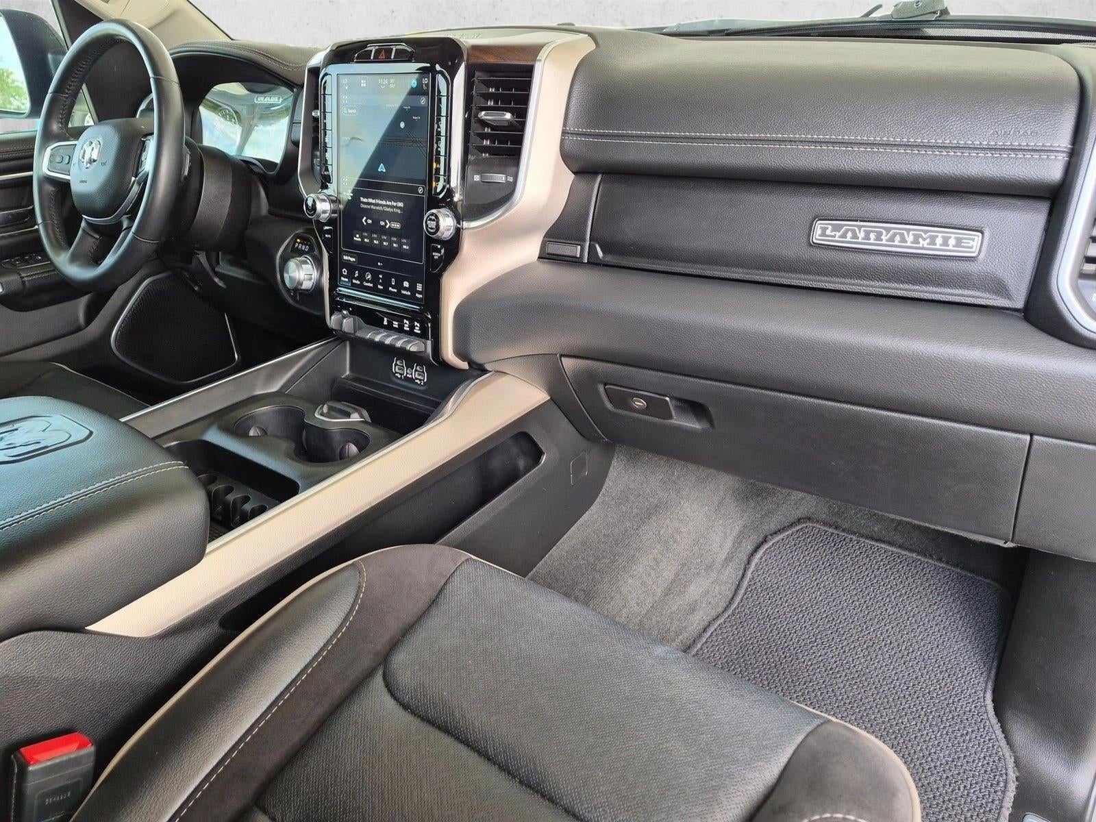 2022 RAM 1500 Laramie 4x2 Crew Cab 5'7" Box