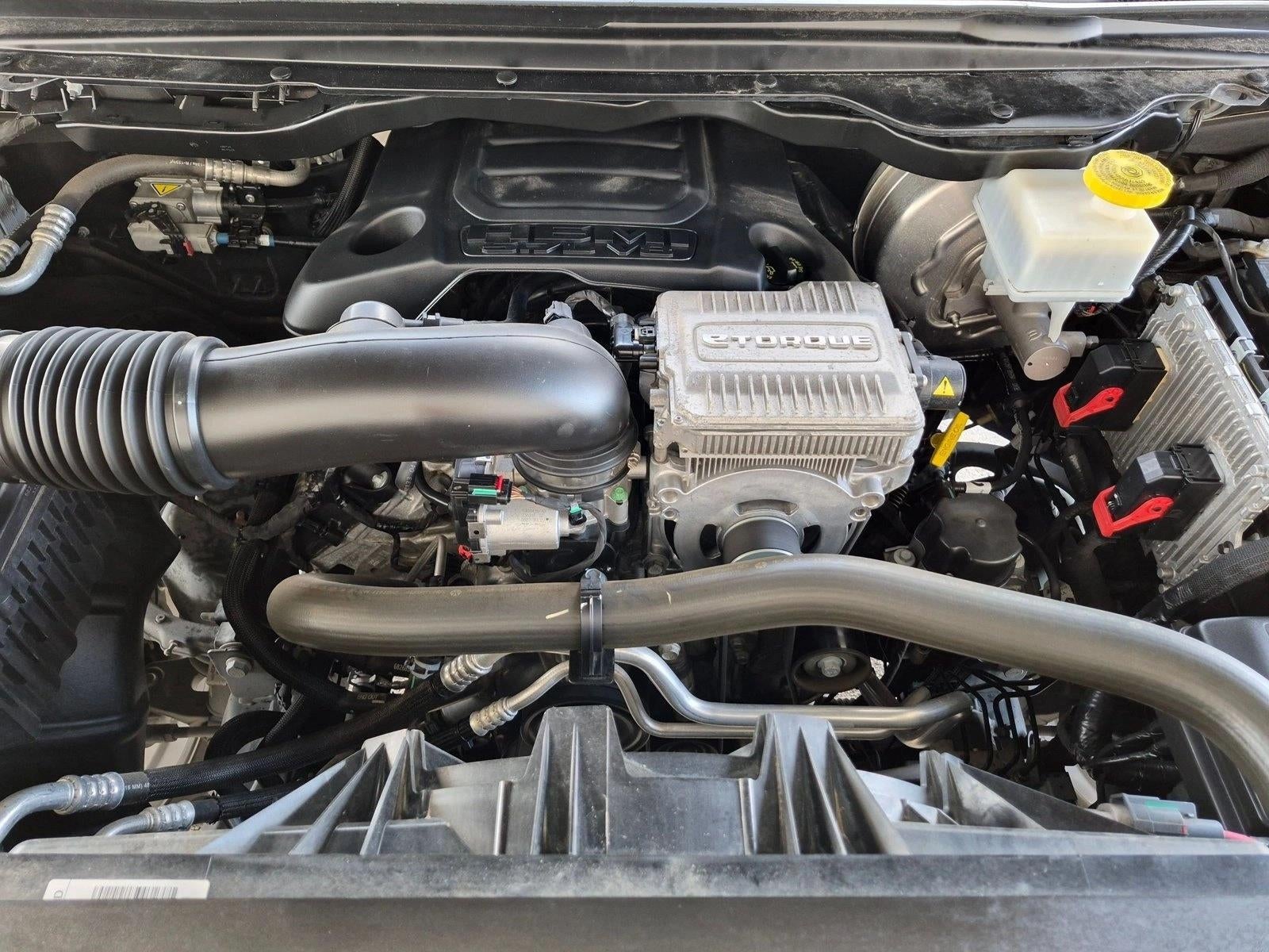 2022 RAM 1500 Laramie 4x2 Crew Cab 5'7" Box
