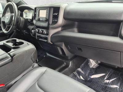 2022 RAM 1500 Tradesman 4x4 Crew Cab 6'4" Box