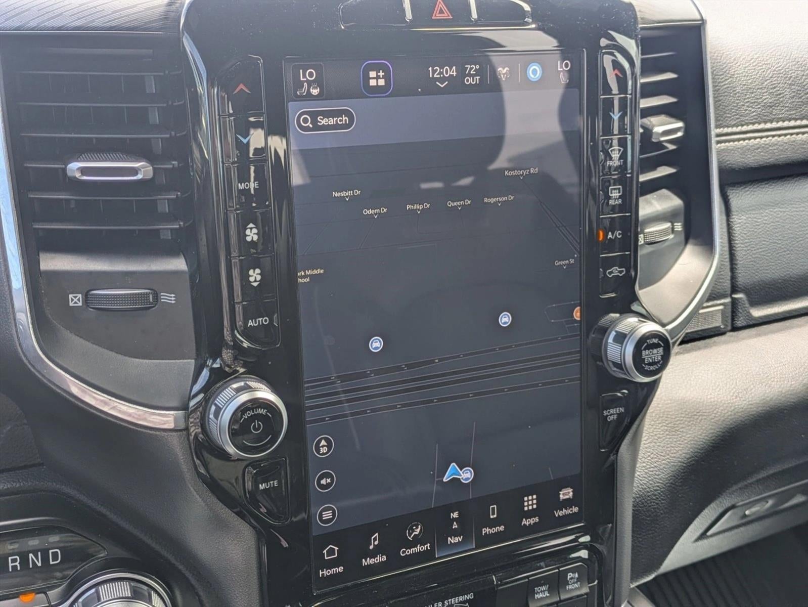 2023 RAM 1500 Laramie 4x4 Crew Cab 5'7" Box