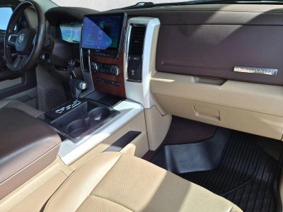2009 Dodge Ram 1500 2WD Crew Cab 5.6 Ft Box Laramie