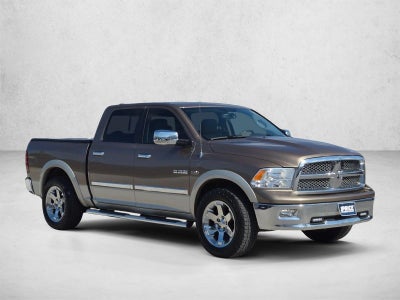 2009 Dodge Ram 1500 2WD Crew Cab 5.6 Ft Box Laramie