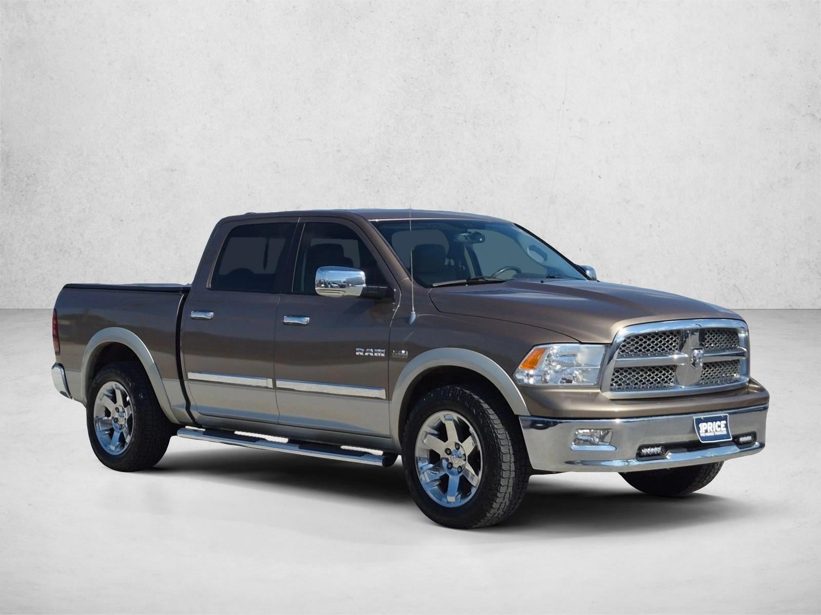 2009 Dodge Ram 1500 2WD Crew Cab 5.6 Ft Box Laramie