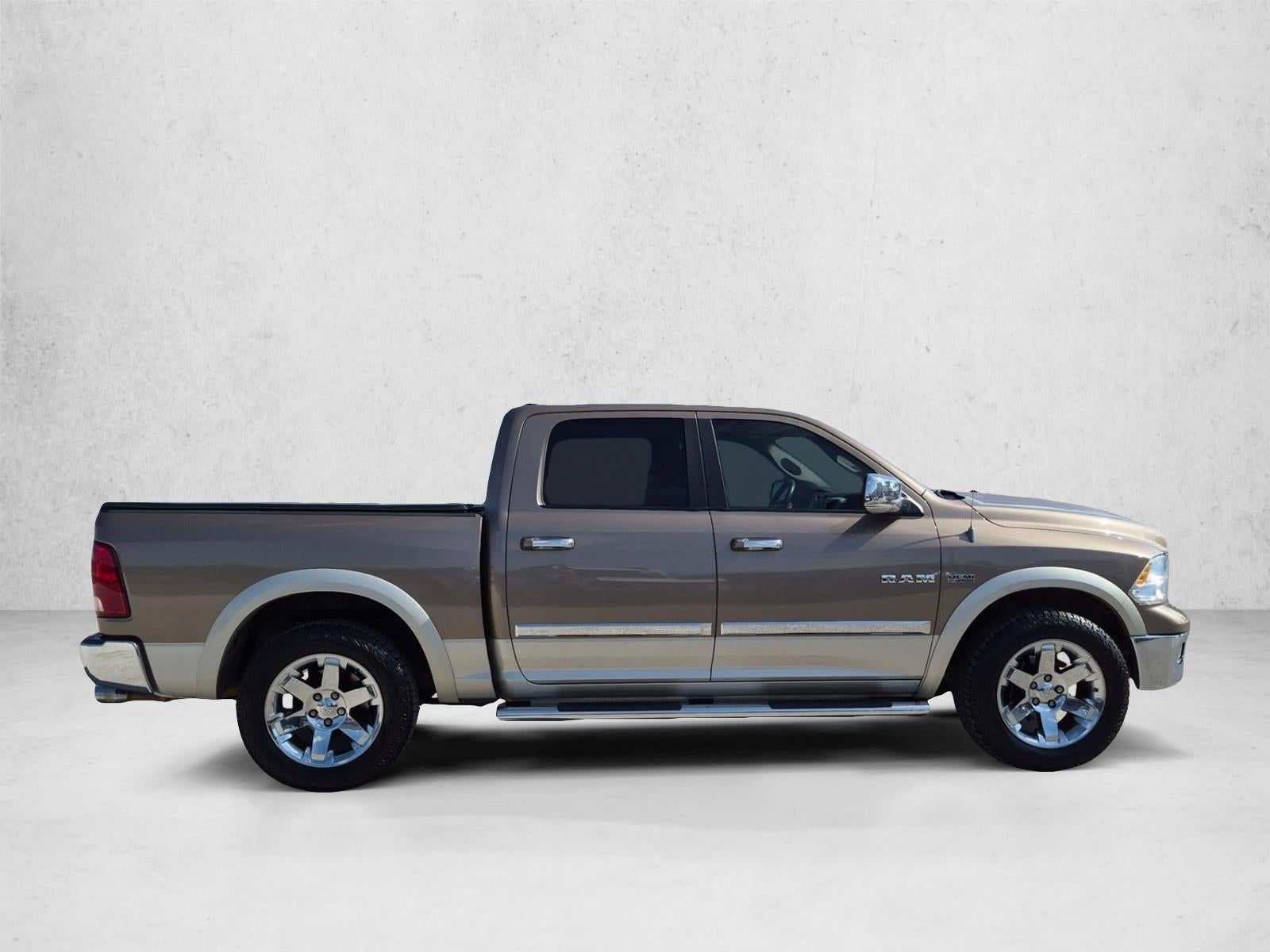 2009 Dodge Ram 1500 2WD Crew Cab 5.6 Ft Box Laramie