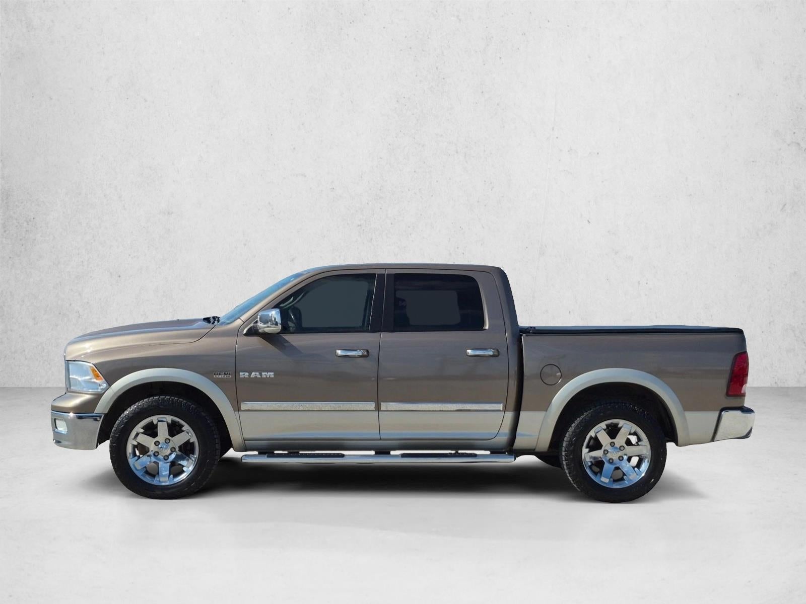 2009 Dodge Ram 1500 2WD Crew Cab 5.6 Ft Box Laramie