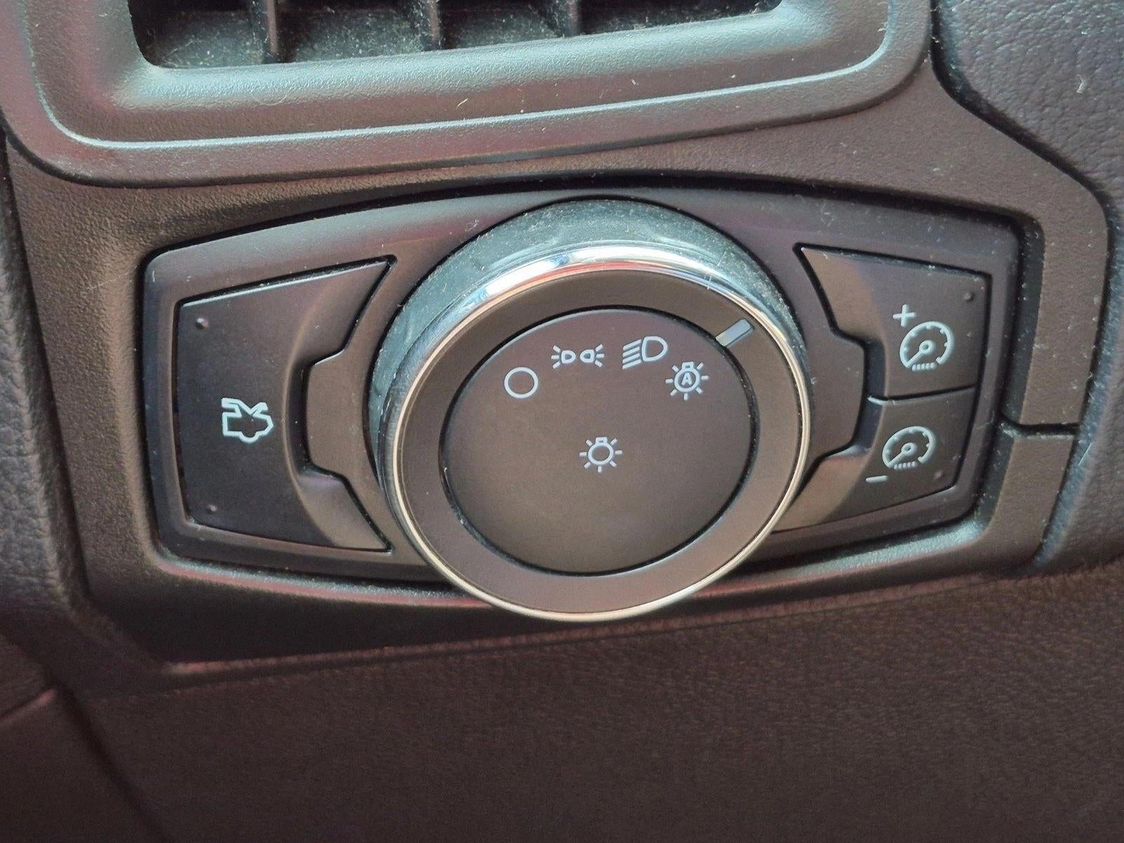 2013 Ford Focus 4dr Sdn SE