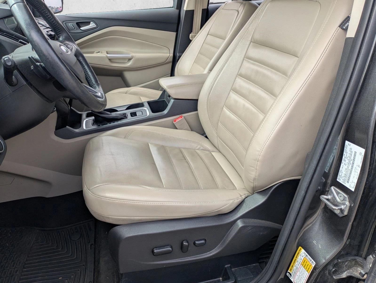 2017 Ford Escape Titanium 4WD